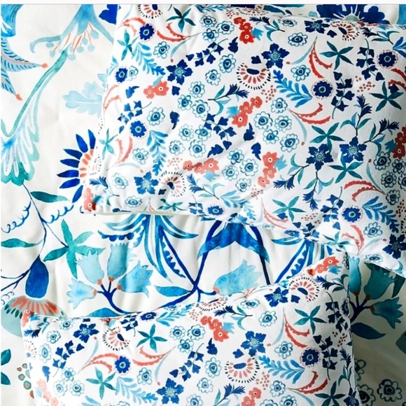 Anthropologie Other - Anthropologie velvet Hollyhock king shams NWOT